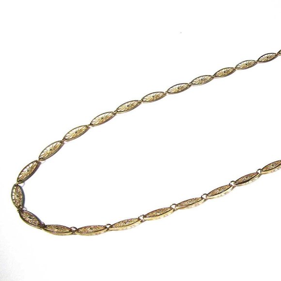 Fashionable Oval Link Gold Tone Starburst Long Necklace