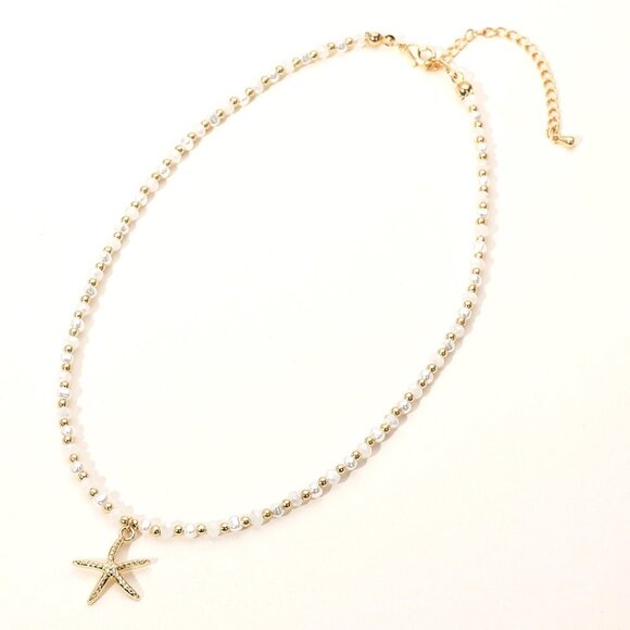 White Faceted Starfish Pendant Choker Necklace