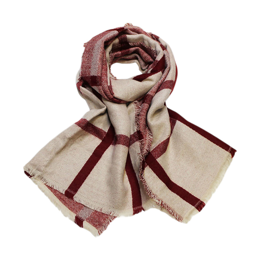 Stylish Soft Checkered Scarf